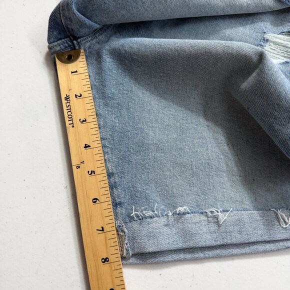 GAP Denim 9” Bermuda Shorts Women’s 10/30 Light Wash Distressed Raw Hem - Picture 7 of 8